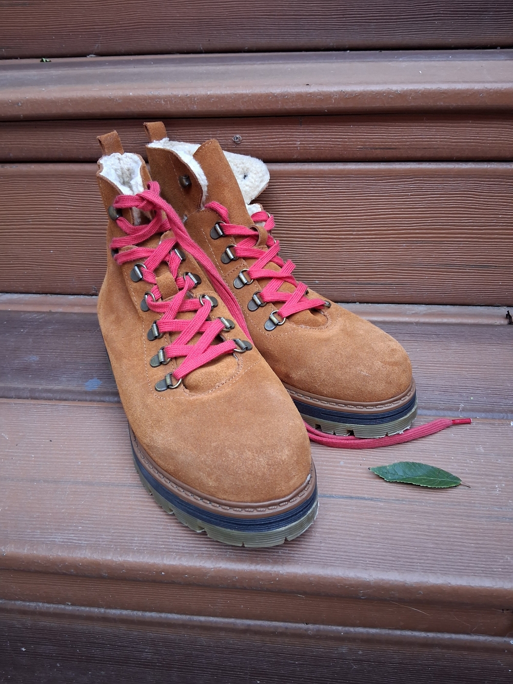 Avellini Suede Sherpa Hiking Boots, Size 39